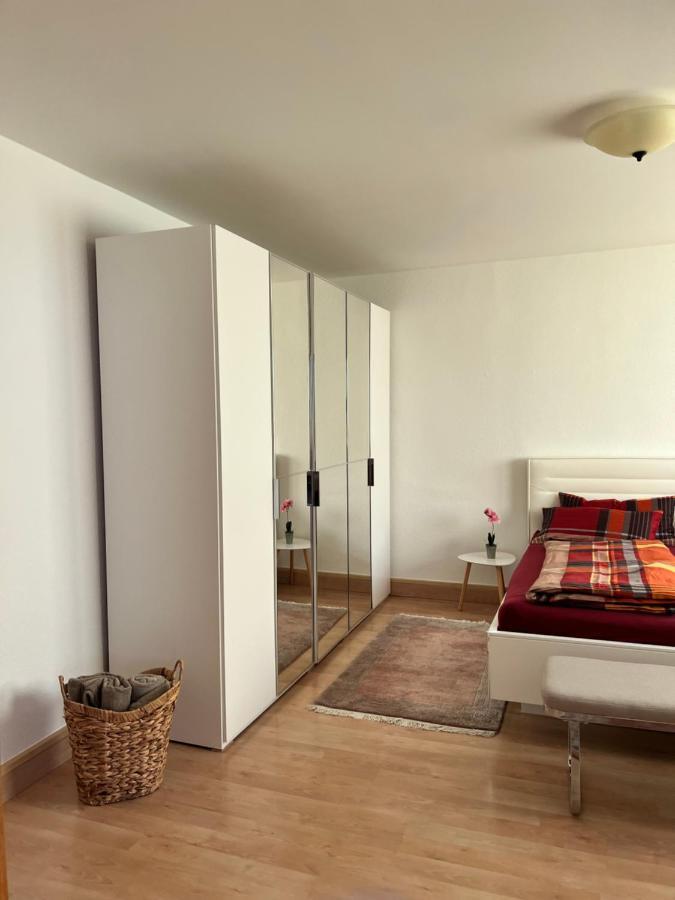 Sehr Schoene Wohnung,Komplett Neu Eingerichtet Limbach-Oberfrohna Ngoại thất bức ảnh